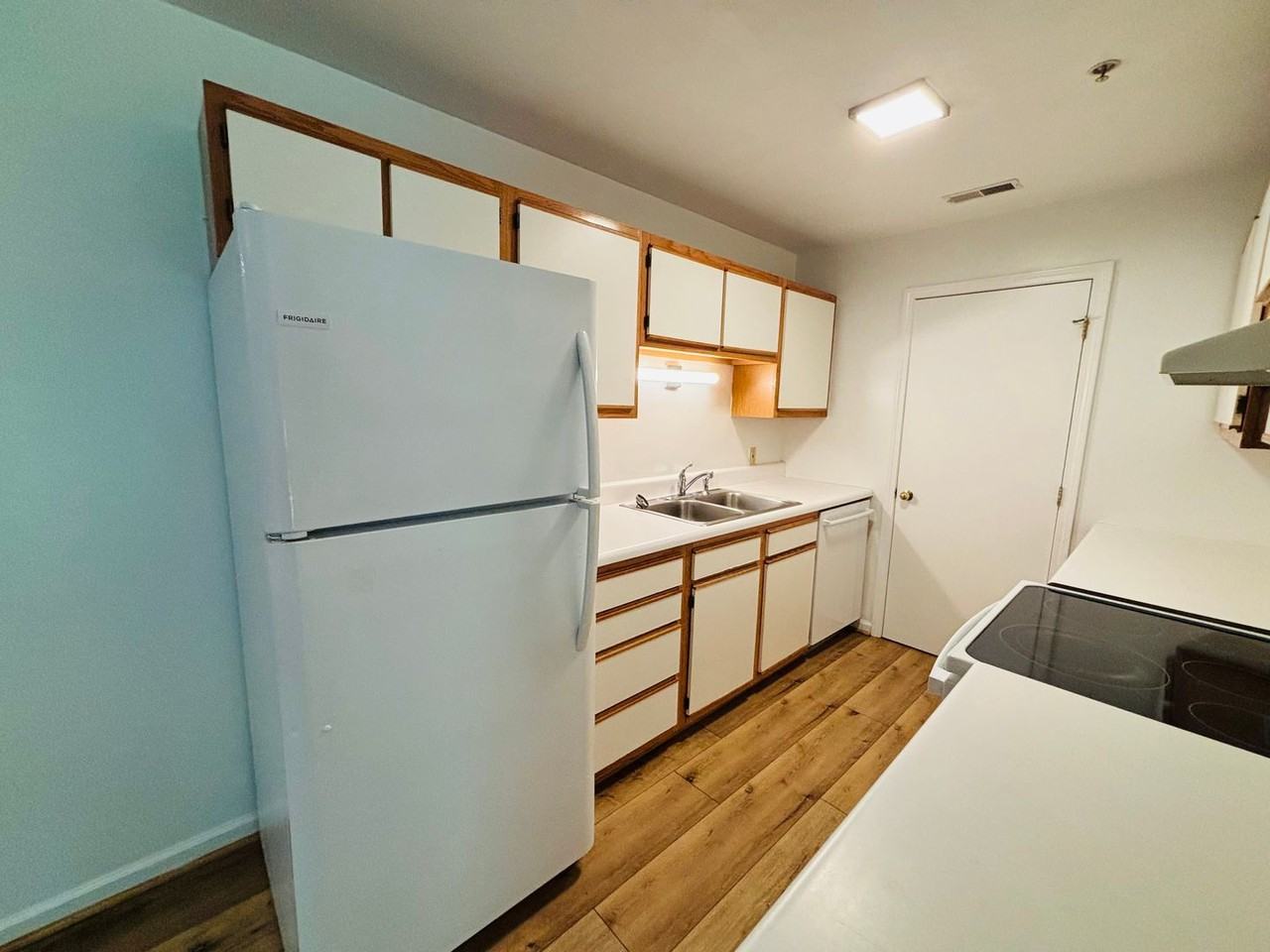 410 Houston St. - Photo 6 of 50