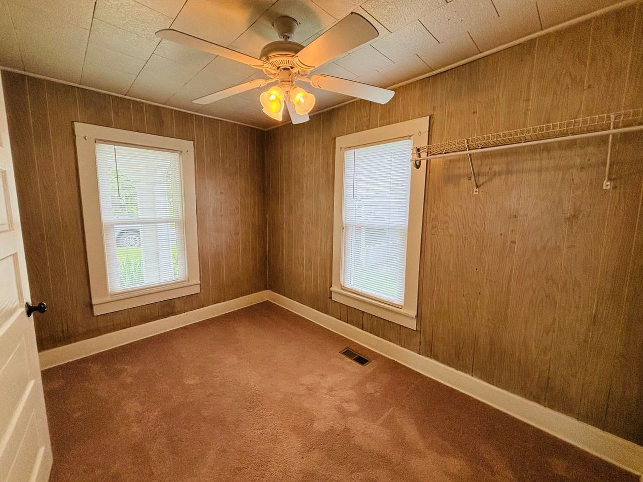 116 Lester St - Photo 5 of 14