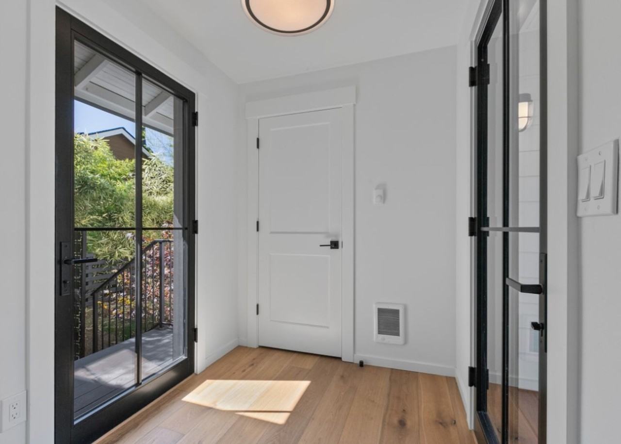 1205 Ne 91st St - Photo 6 of 31