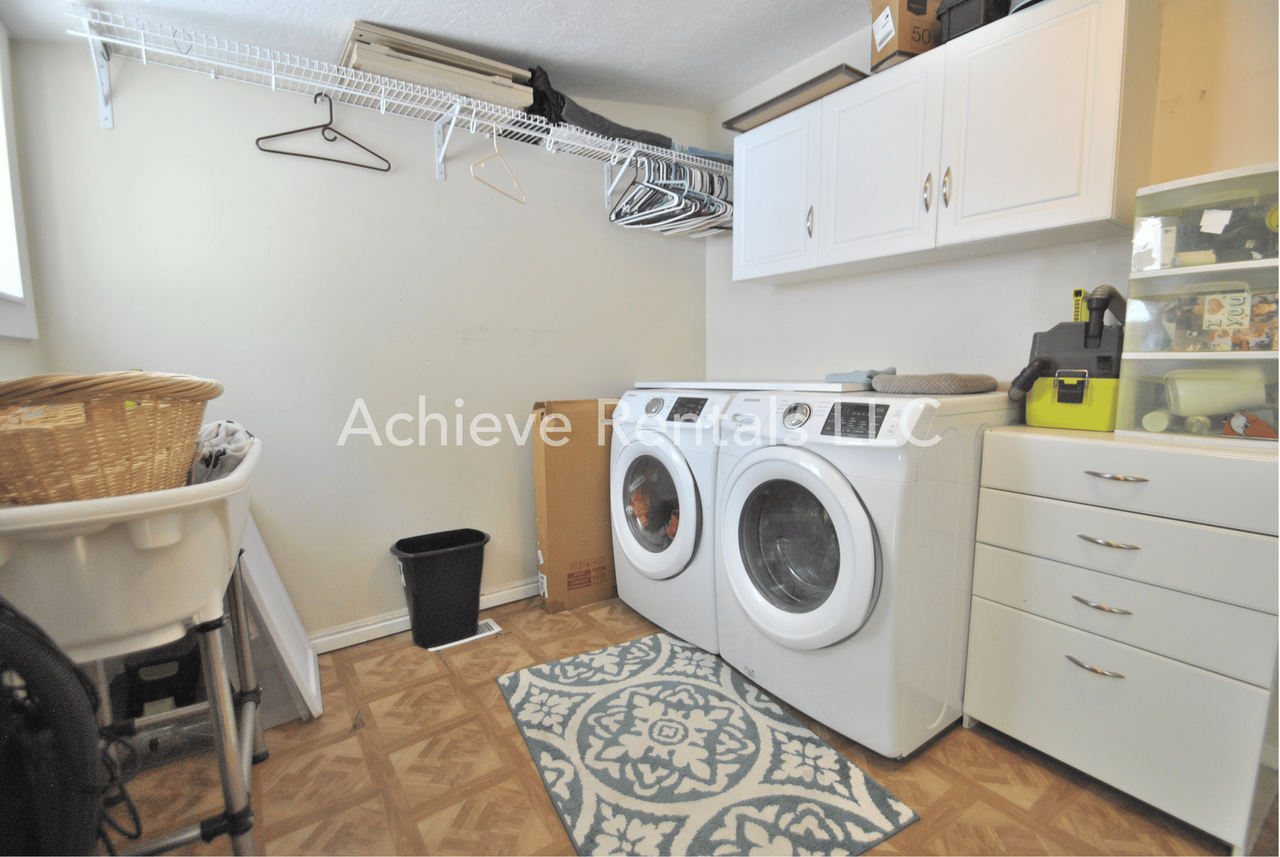 328 N 200 W - Photo 6 of 10