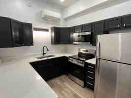 featured image of 719 N 3rd Ave