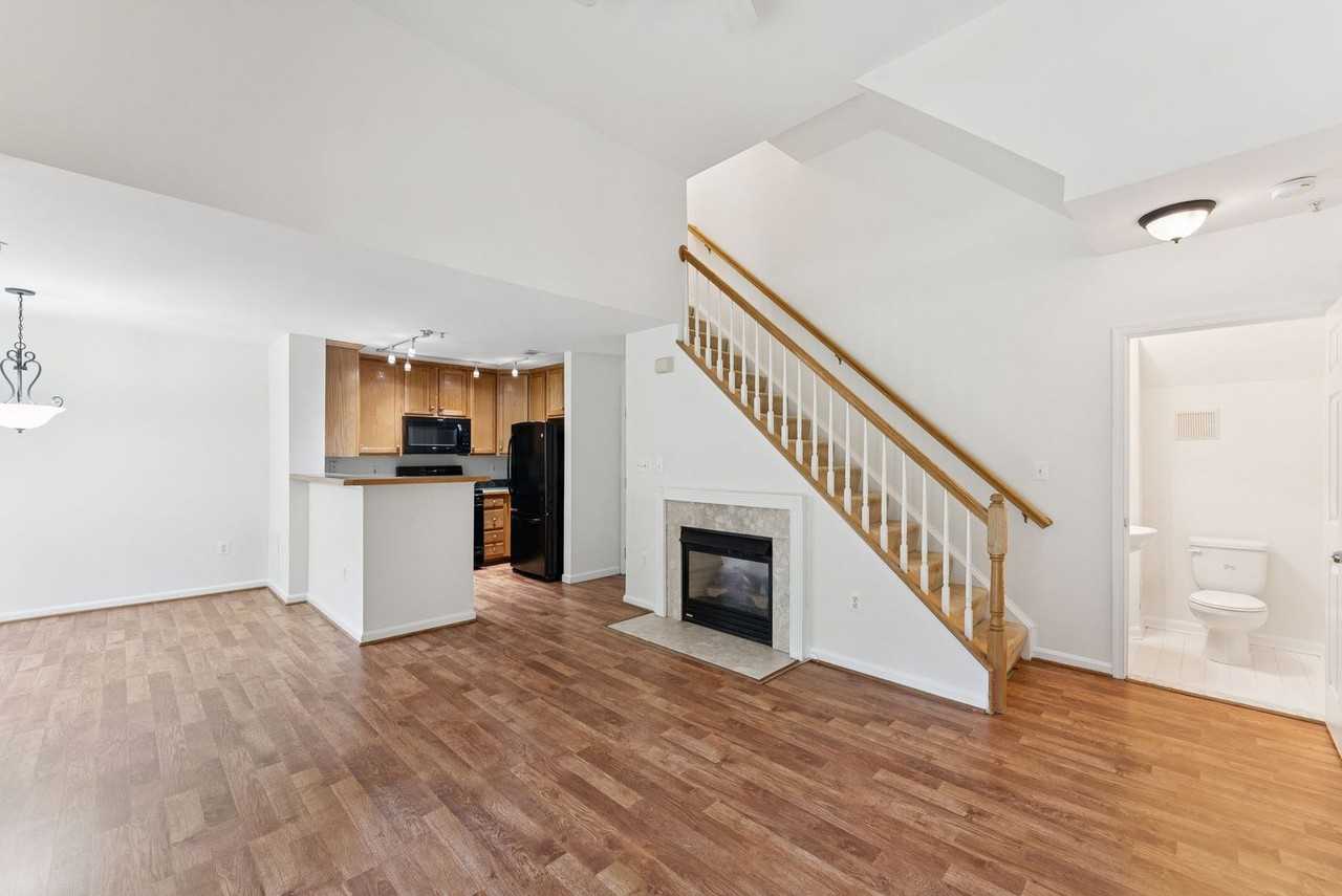 11892 Breton Ct #7A - Photo 7 of 25