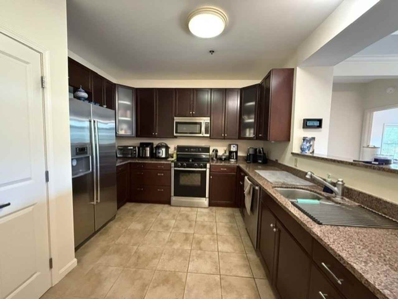 100 Jefferson Avenue - Photo 4 of 32