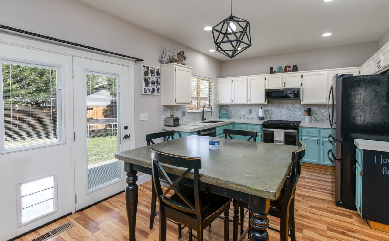 404 Settler Dr - Photo 6 of 24