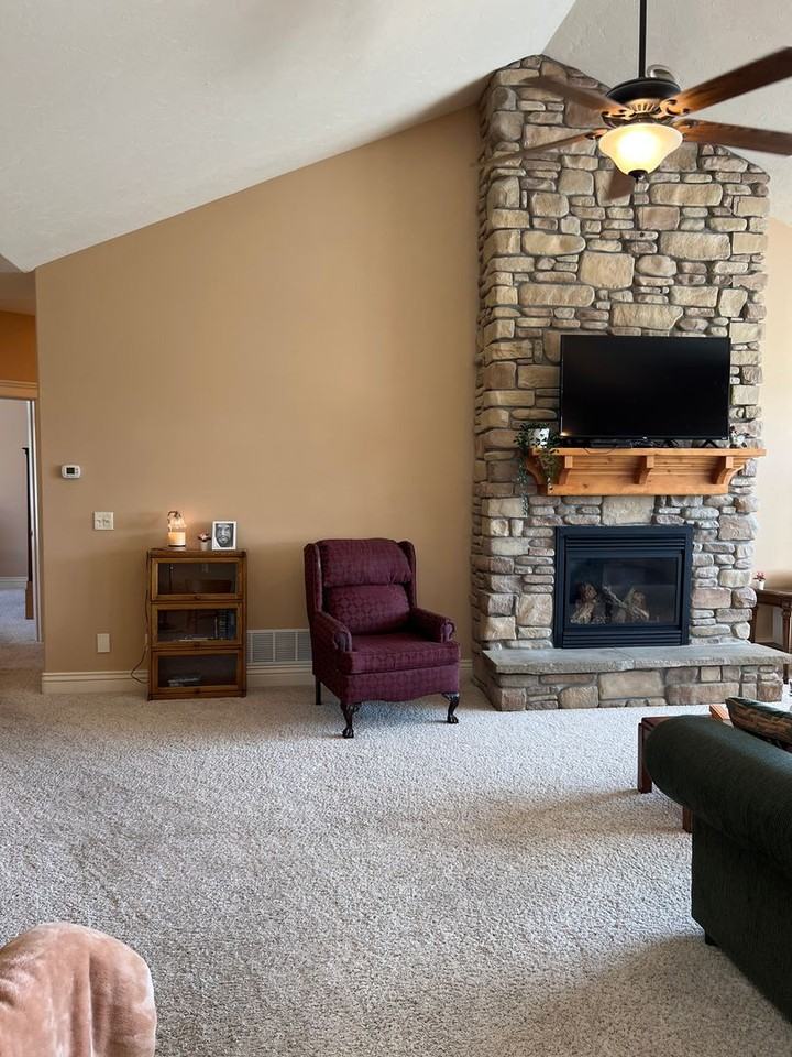 326 Eagle Smt - Photo 6 of 50