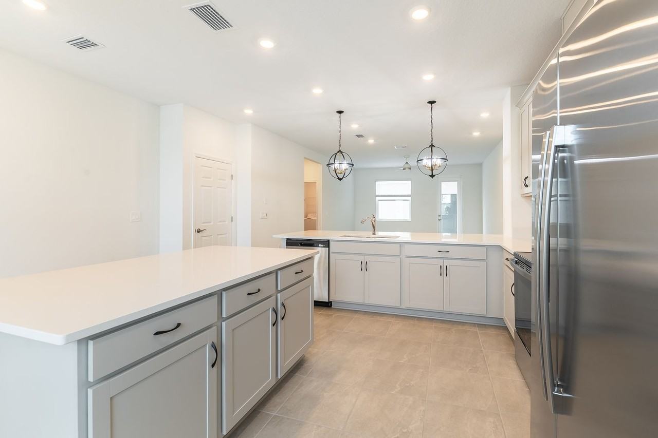 1929 Transom Ln - Photo 7 of 36