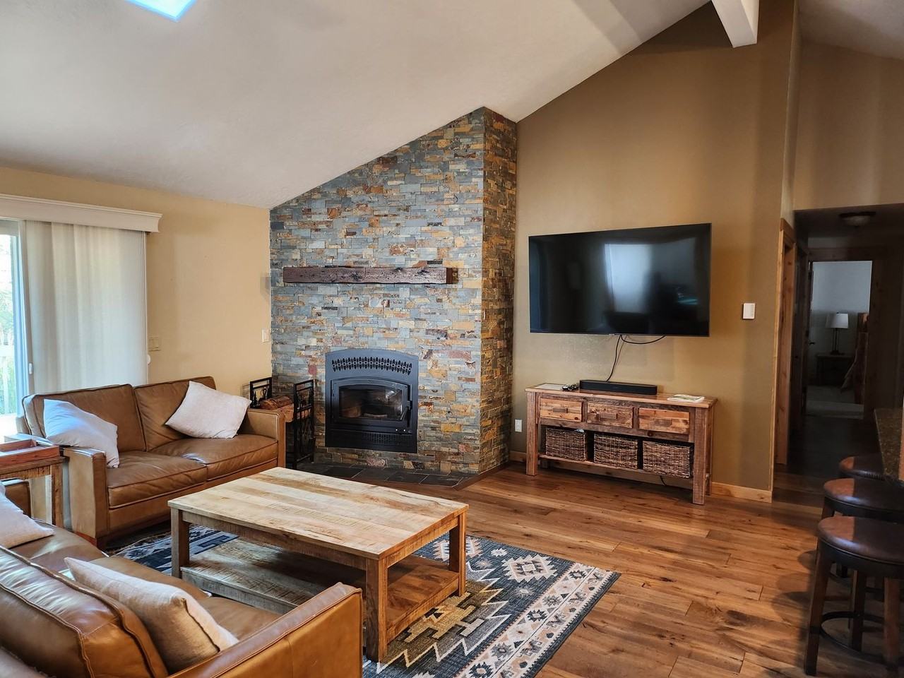 14 Ollalie Ln - Photo 4 of 28