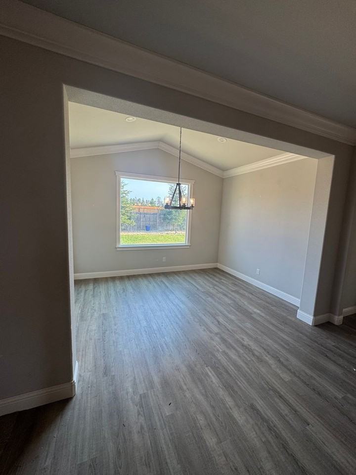 3254 Lemurian Rd - Photo 2 of 23