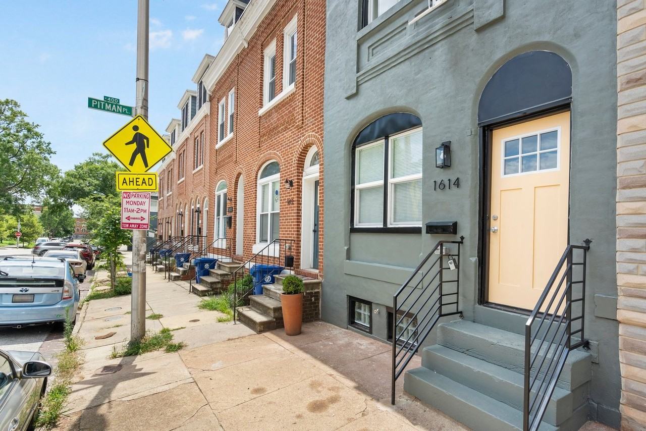 1614 Barclay St - Photo 2 of 40