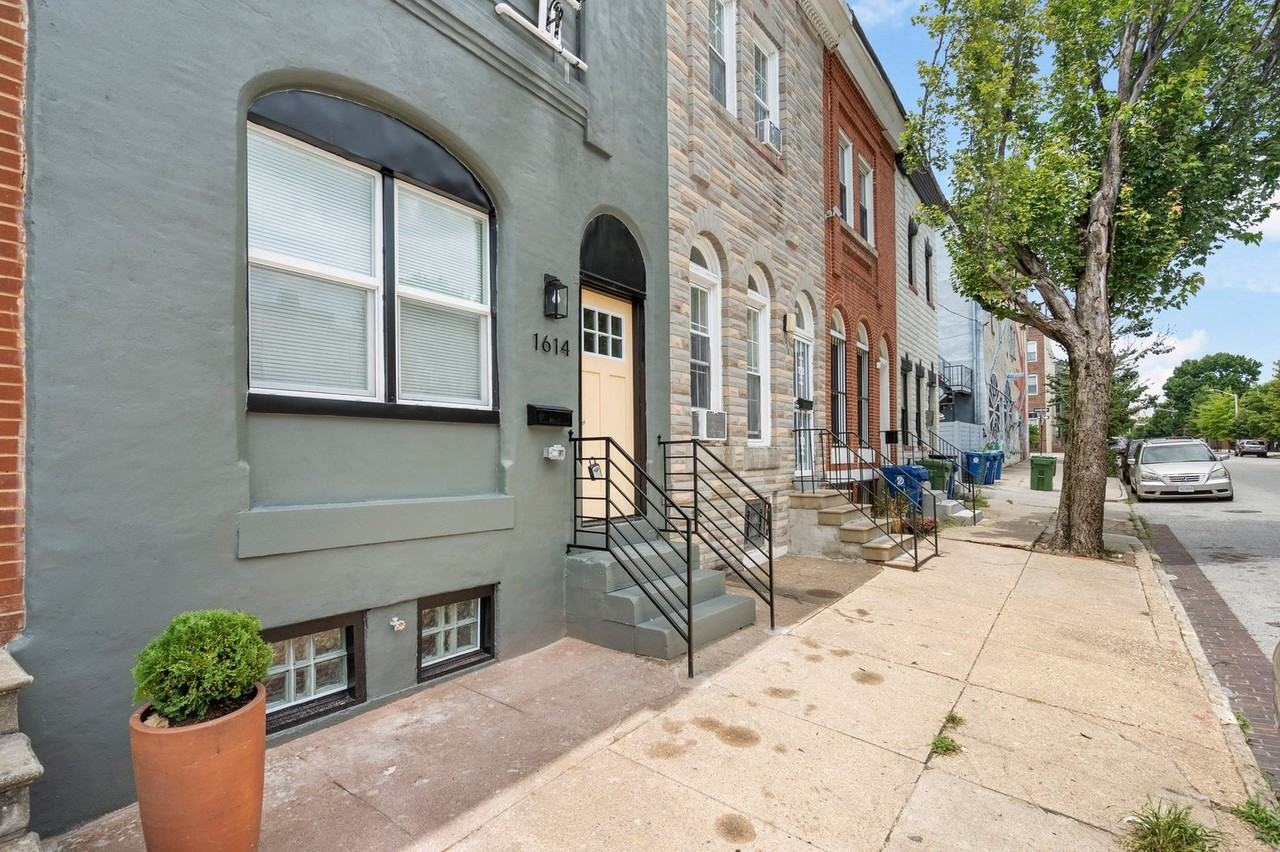 1614 Barclay St - Photo 3 of 40