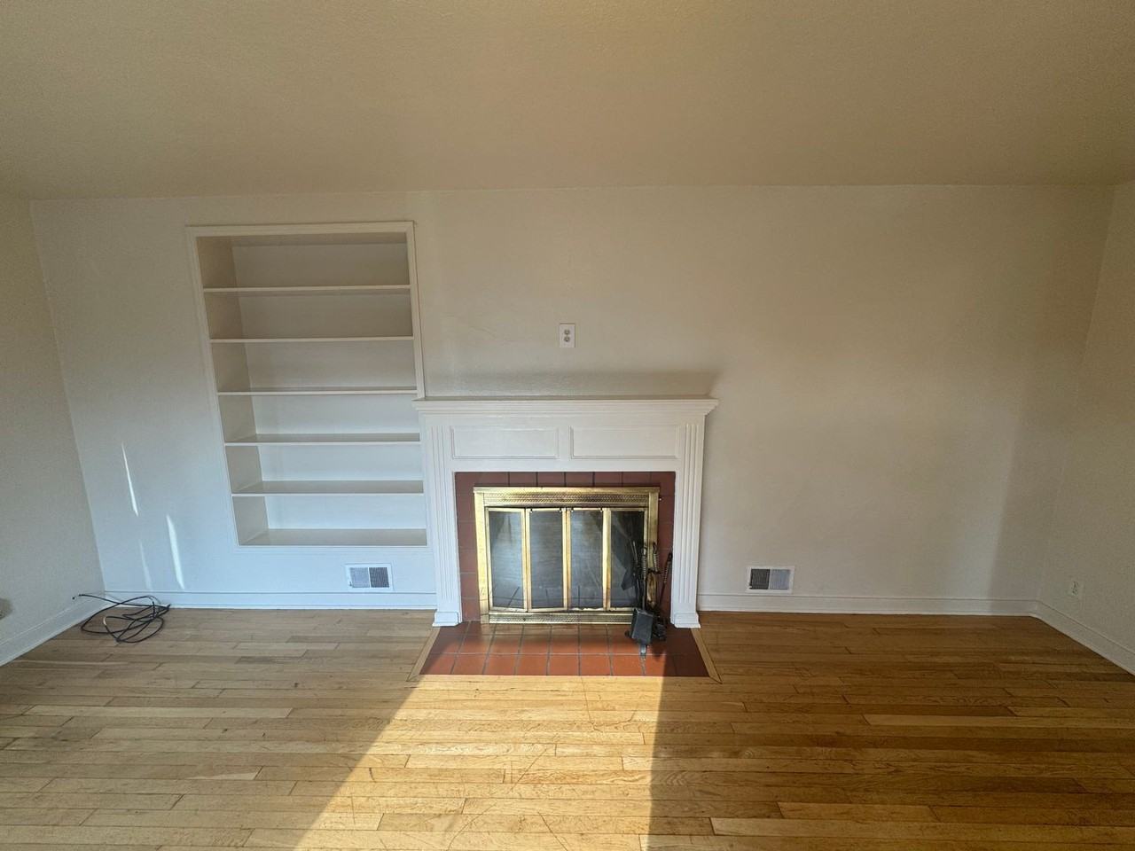 412 Northwest 27th Street - Photo 4 of 20