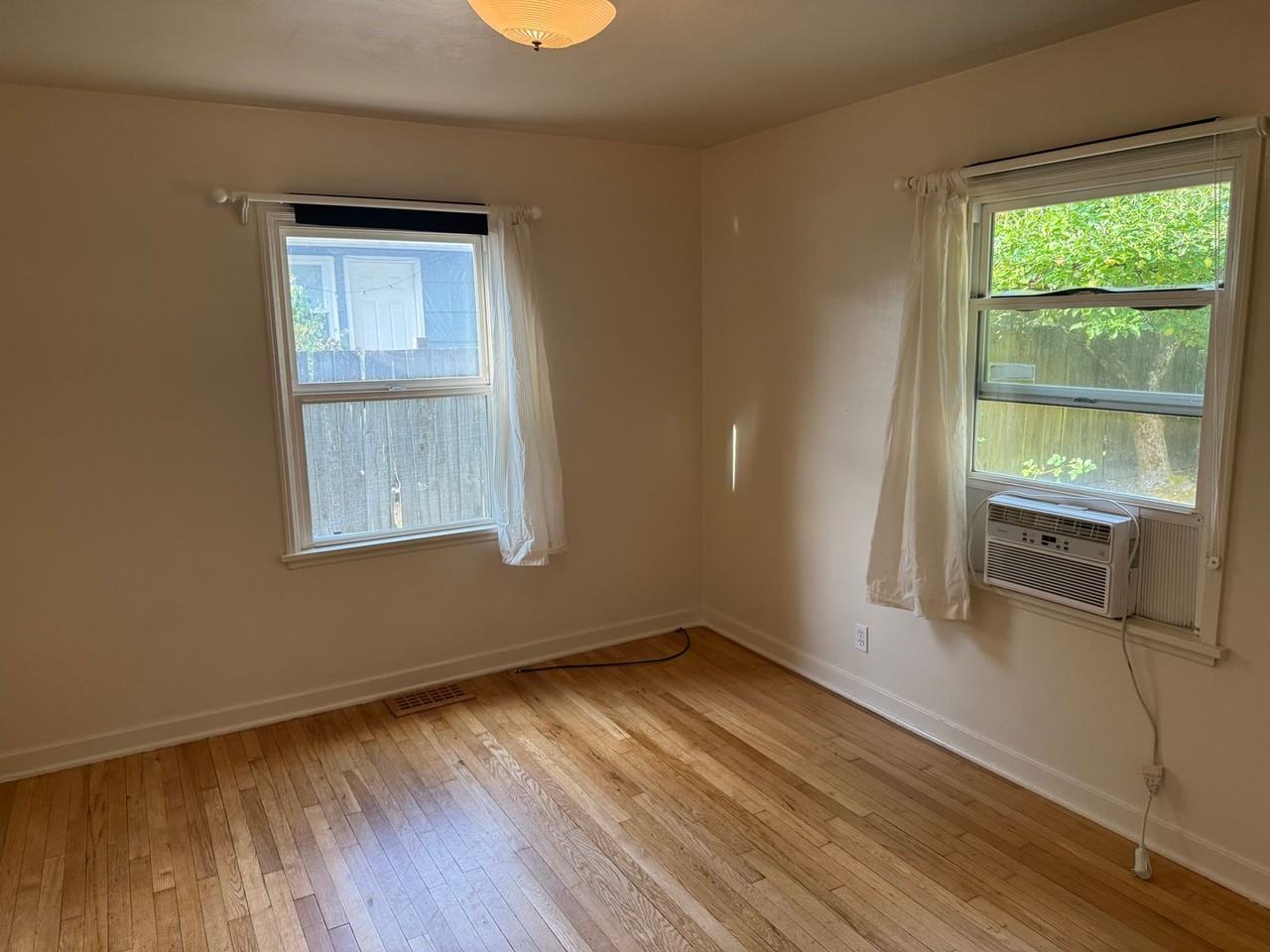 412 Northwest 27th Street - Photo 7 of 20