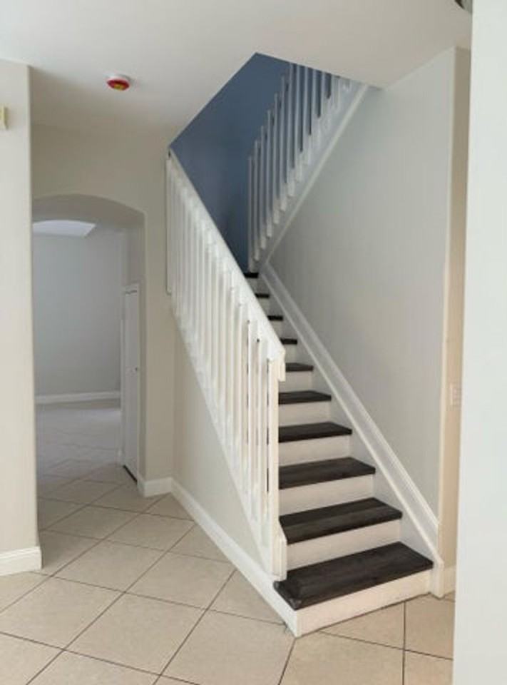 5076 Sw 38th Way - Photo 4 of 28