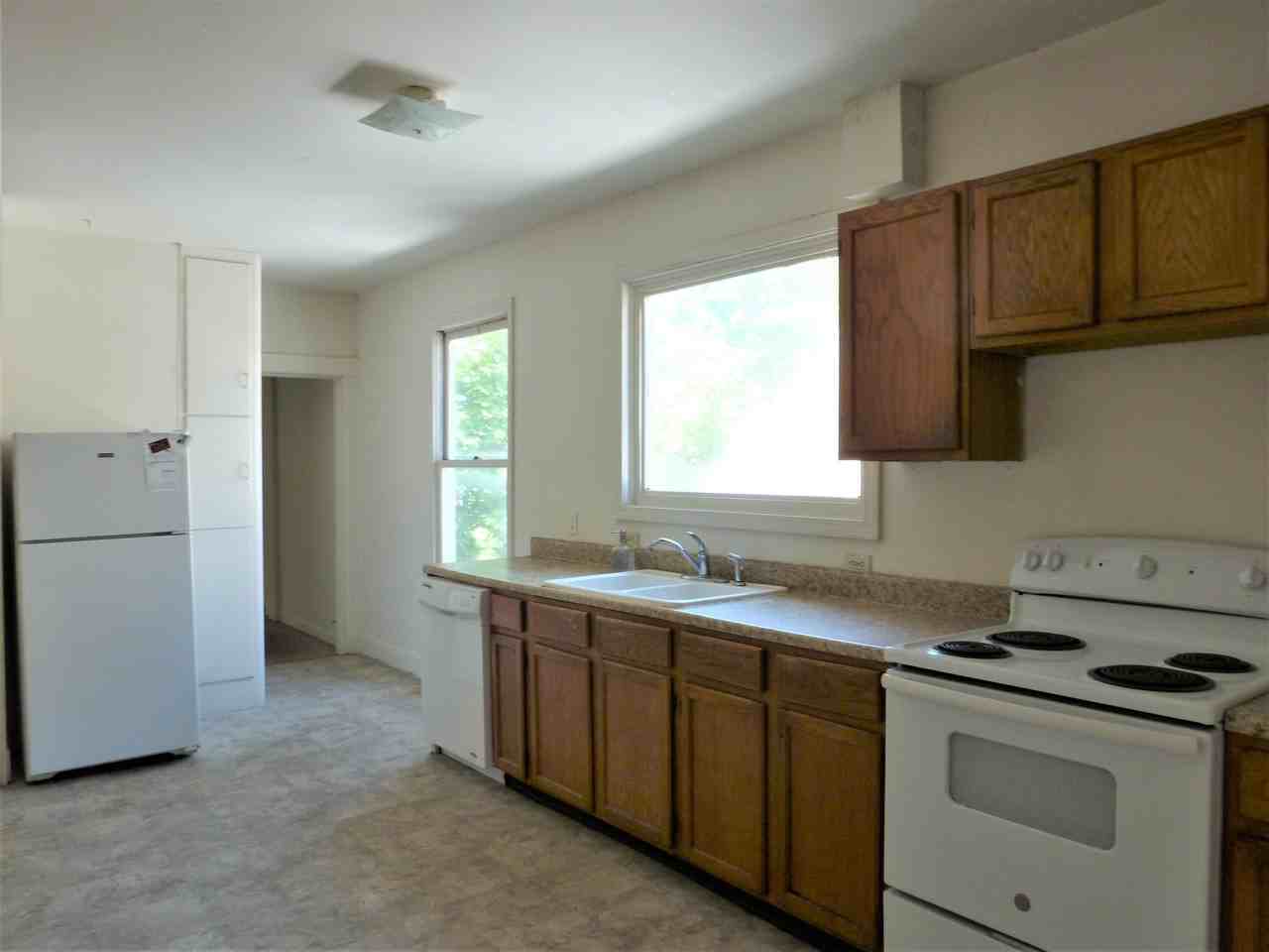 14 Hickok Place - Photo 3 of 41