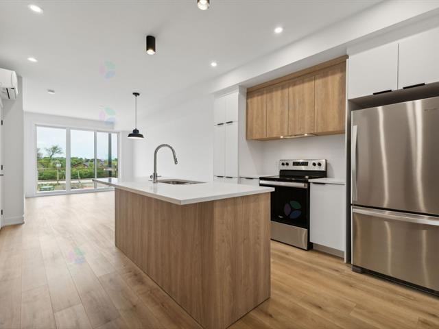 255 Rue Nancy-Elliott #405 - Photo 2 of 14