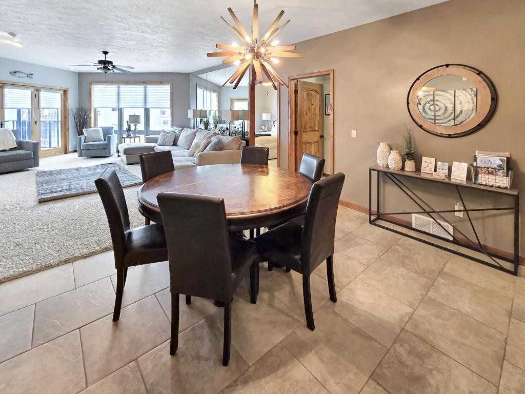 425 240th Ave ##302 - Photo 7 of 19