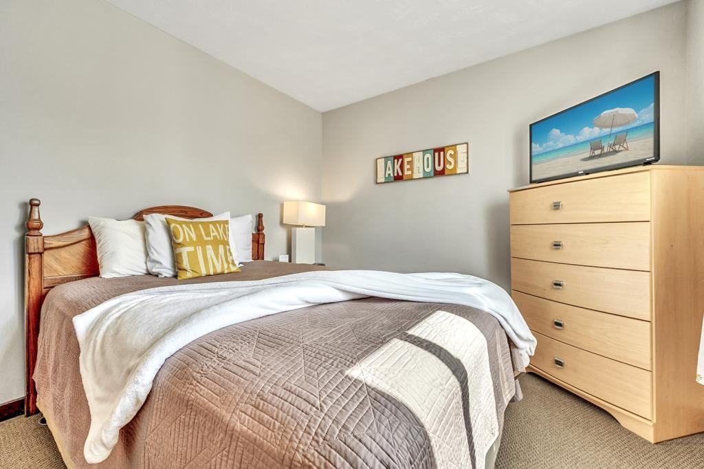 290 240th Ave ##33 - Photo 6 of 24