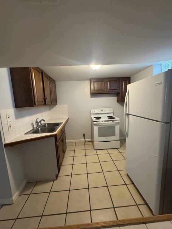 3973 Hemphill Way - Photo 3 of 7