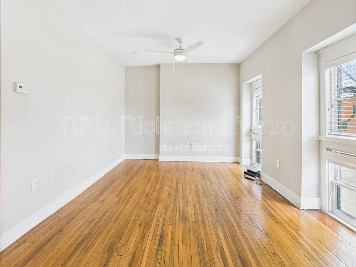 22 E Broad St #201 - Photo 3 of 10