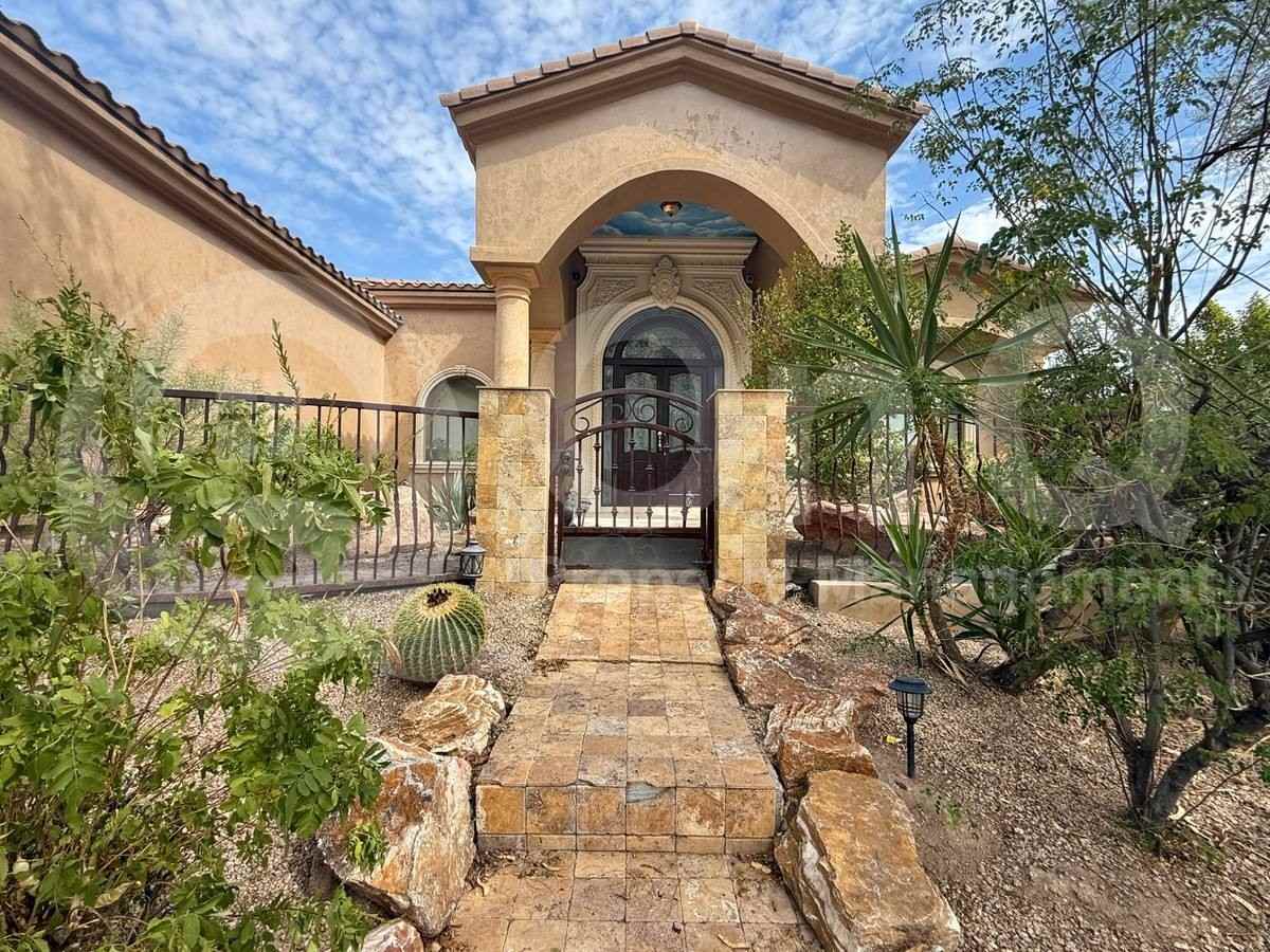 15118 Camelview Drive - Photo 3 of 10