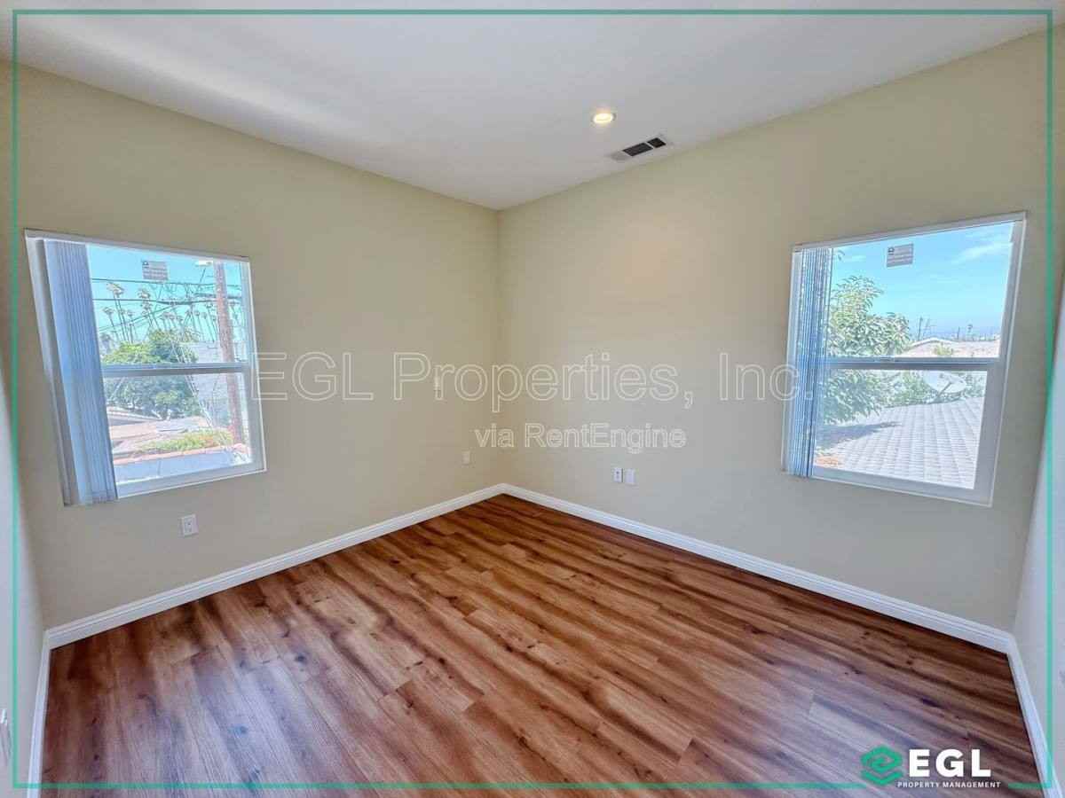 4501 1 2 S Gramercy Place - Photo 7 of 10