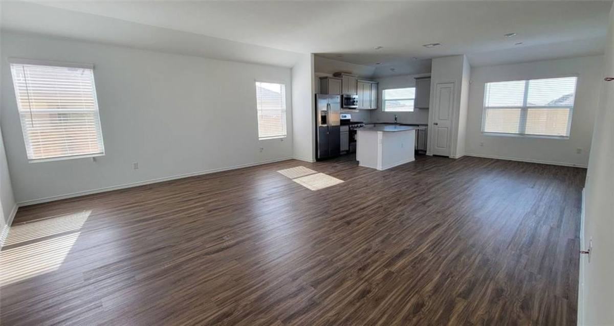 5416 Bellissima Way - Photo 3 of 10