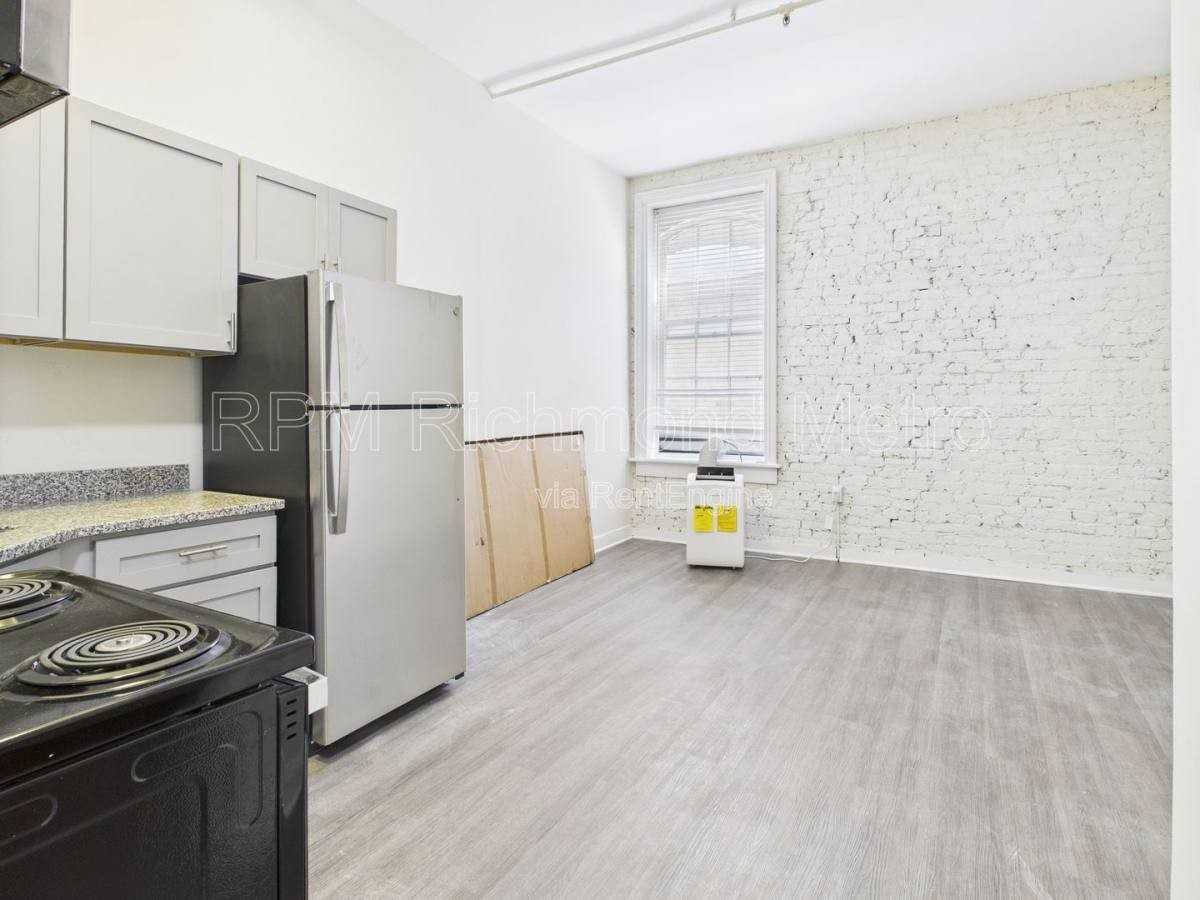 10 South 14th Street #203 - Photo 3 of 10