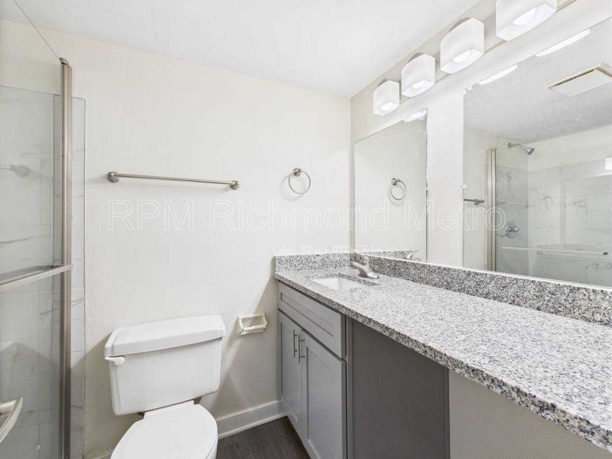 10 South 14th Street #203 - Photo 6 of 10