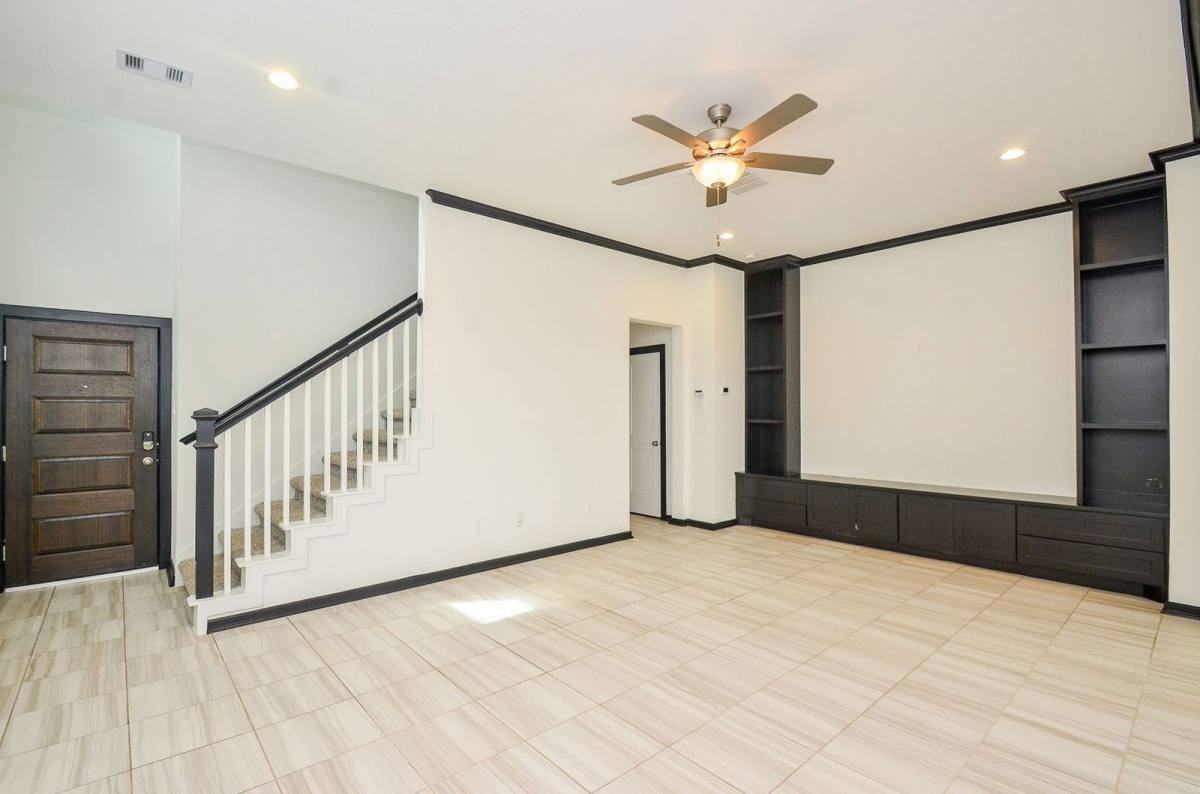 1555 Rustling Creek Dr - Photo 3 of 10