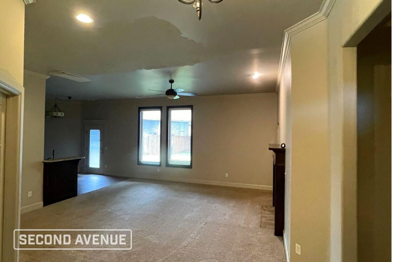 1509 Kingsridge Dr - Photo 3 of 18