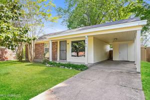 featured image of 8398 Hickory Cv