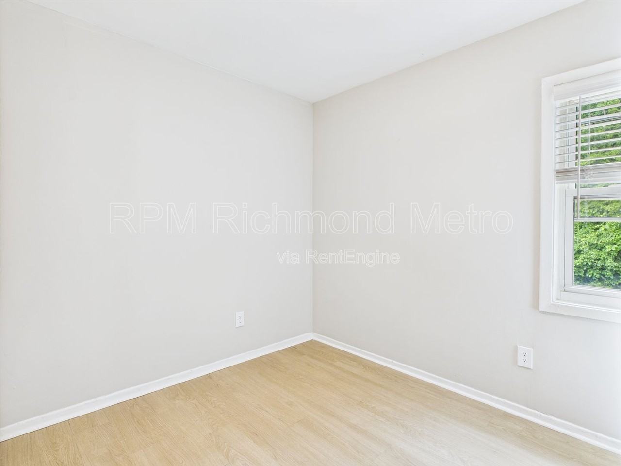 10 W 27th St #V - Photo 7 of 12