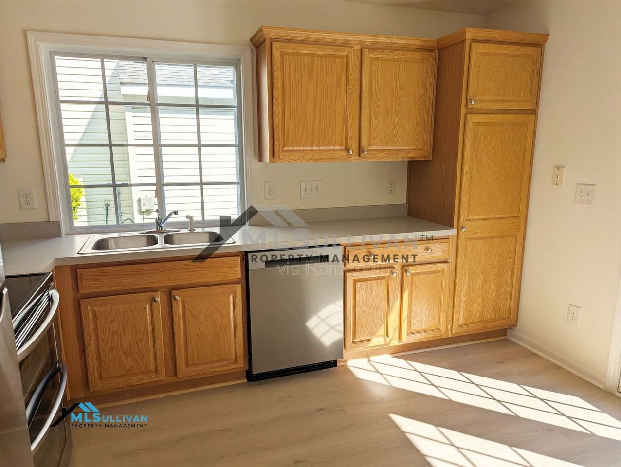 1327 Fairmont St - Photo 5 of 17