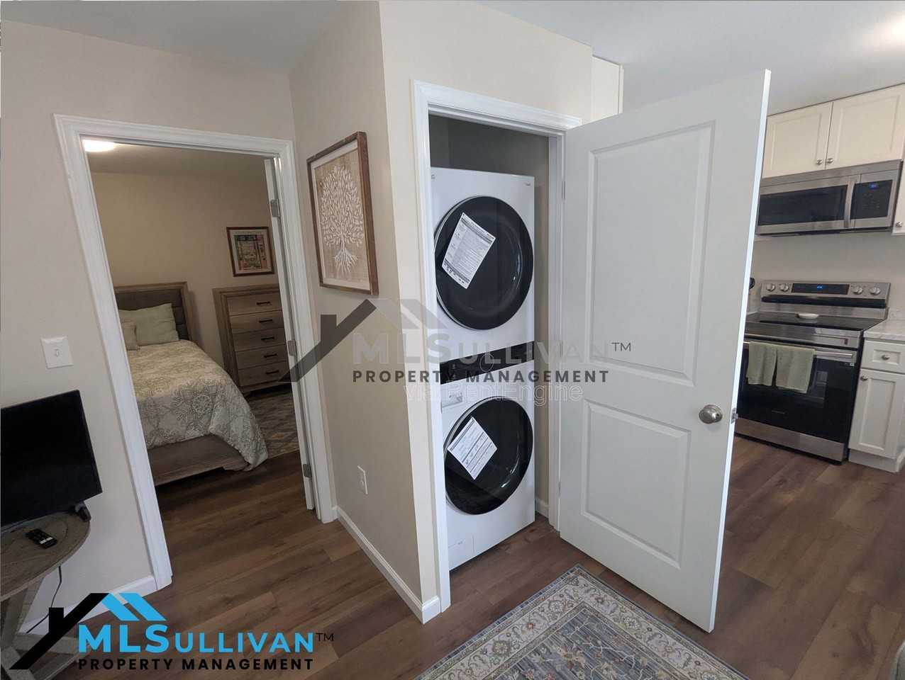 2130 Sovereign St - Photo 6 of 10