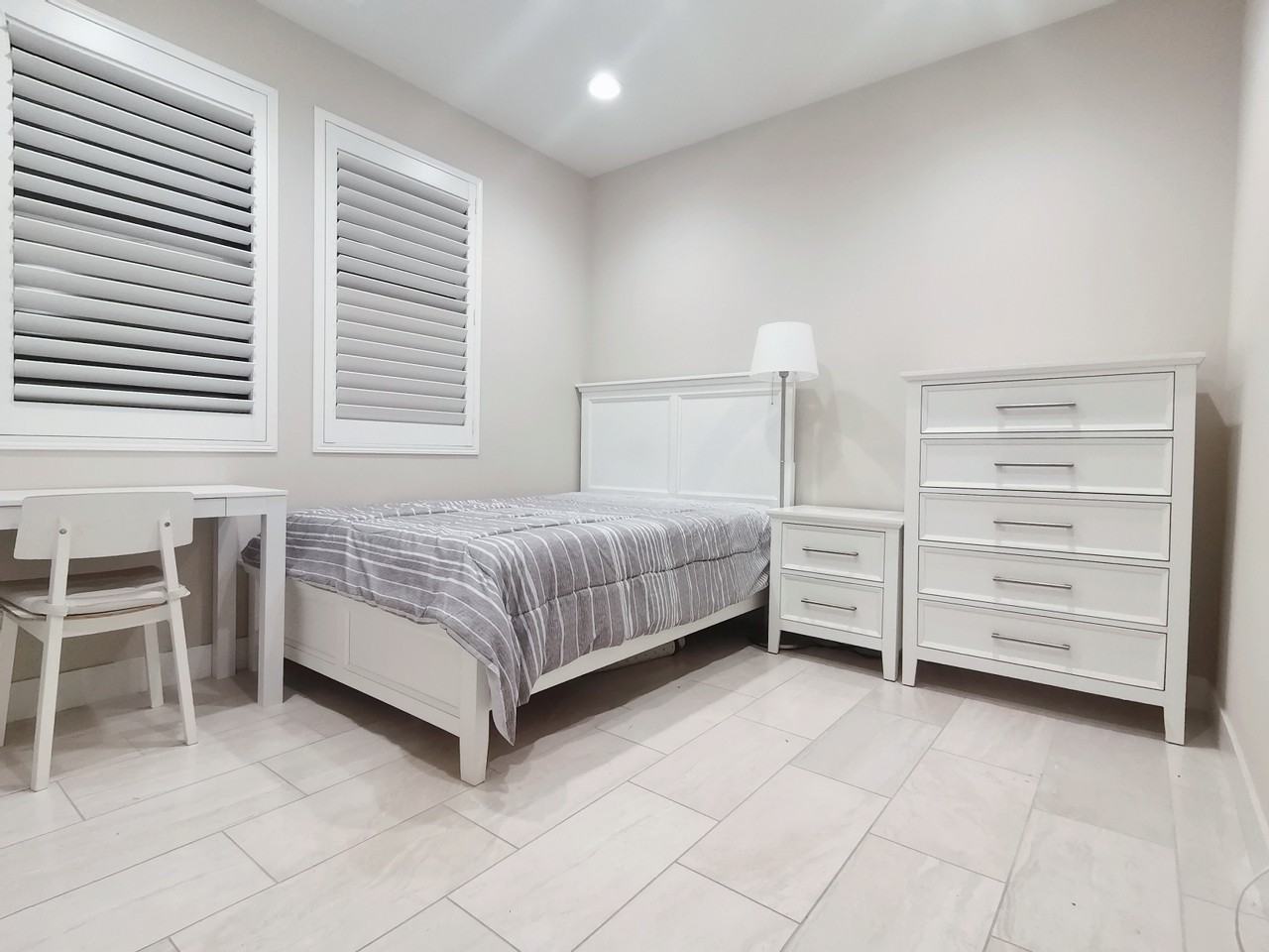 344 Novel - Photo 5 of 11