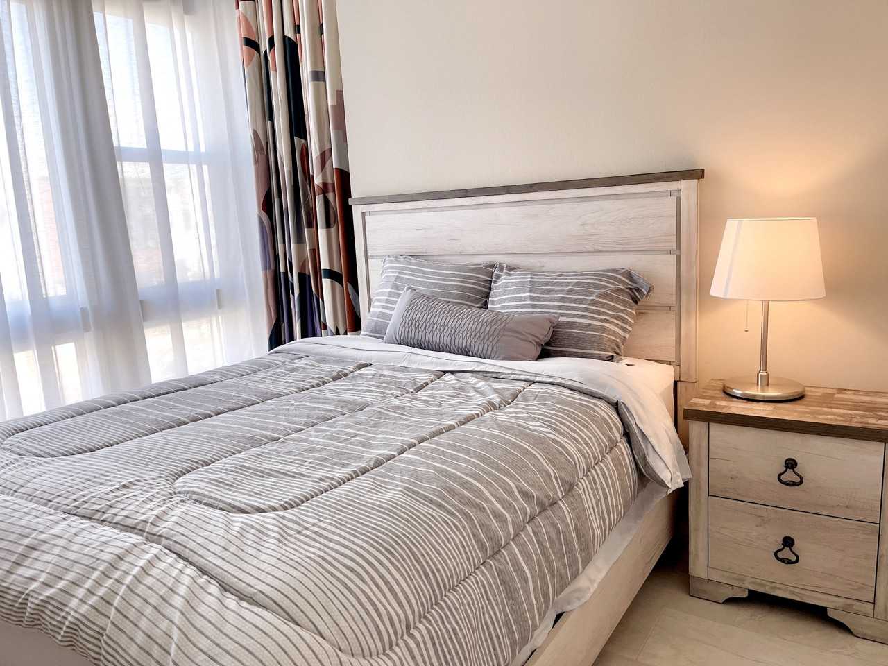 344 Novel - Photo 4 of 11