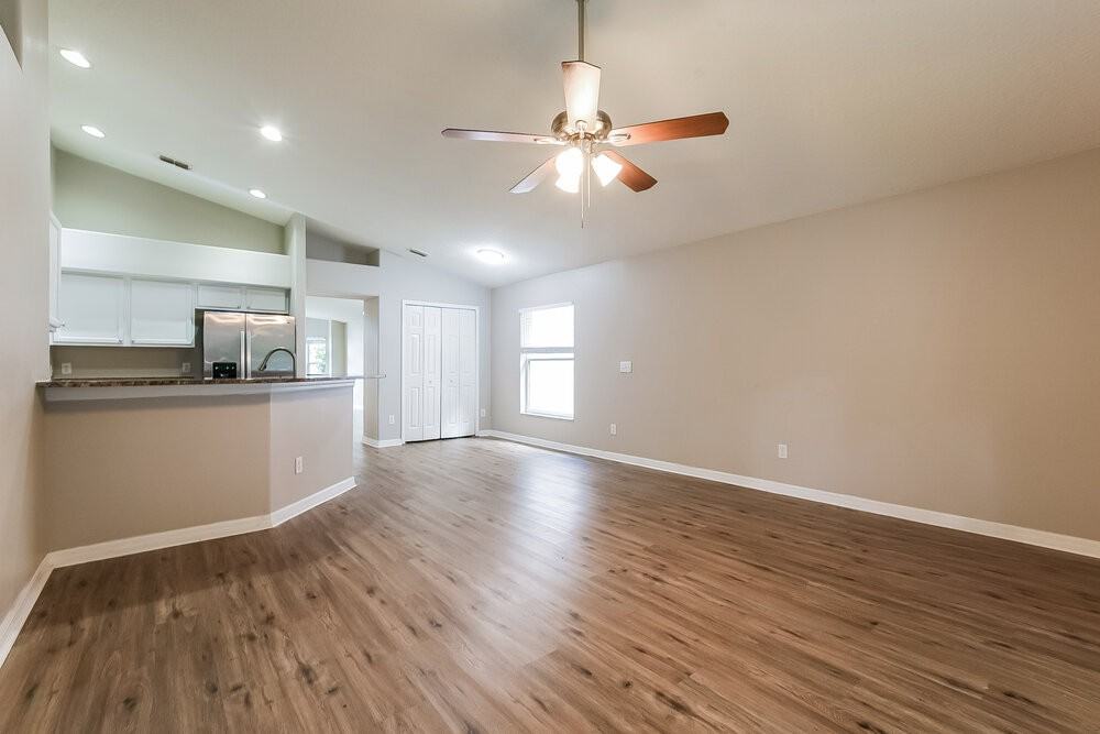 4926 Walnut Ridge Dr - Photo 5 of 16