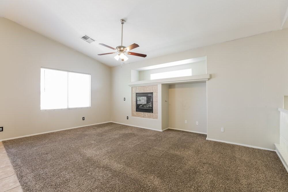 9124 Black Elk Ave - Photo 4 of 17