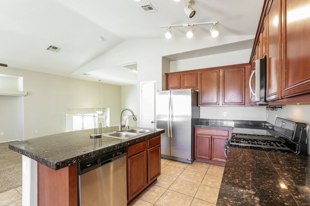9124 Black Elk Ave - Photo 6 of 17