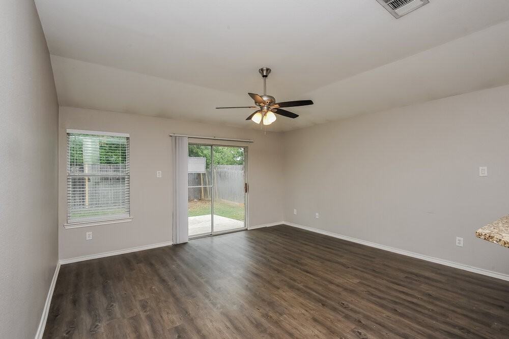 3301 Royal Crest Dr - Photo 3 of 16