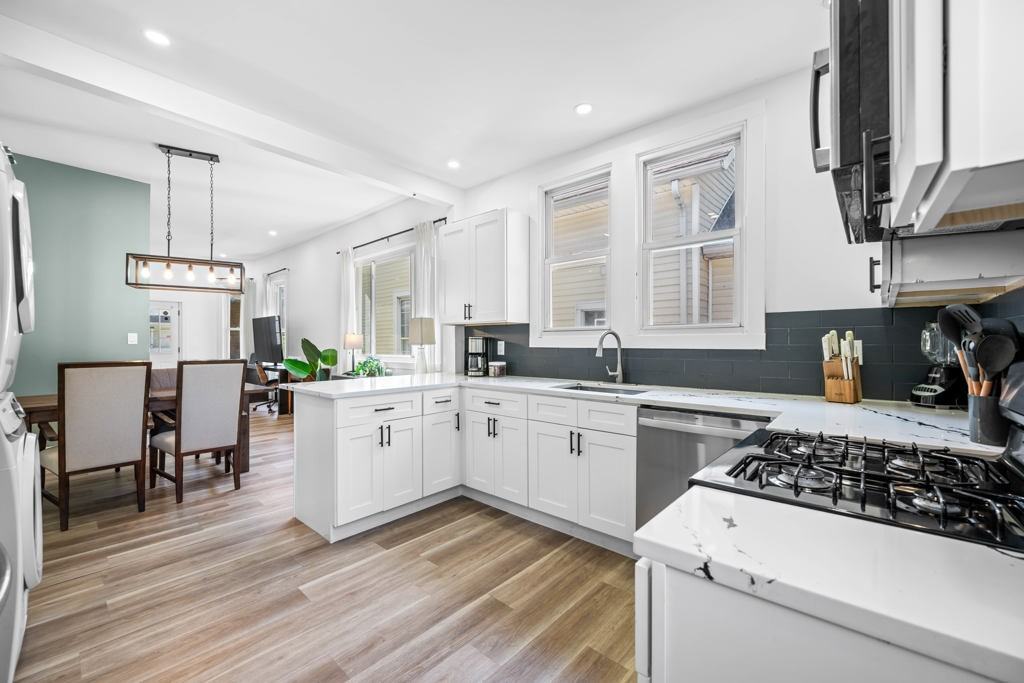 906 Villa Ave - Photo 2 of 12