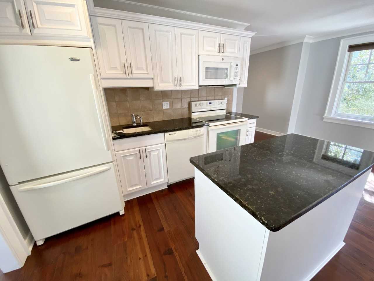 25 Tabby Shell Rd - Photo 5 of 11