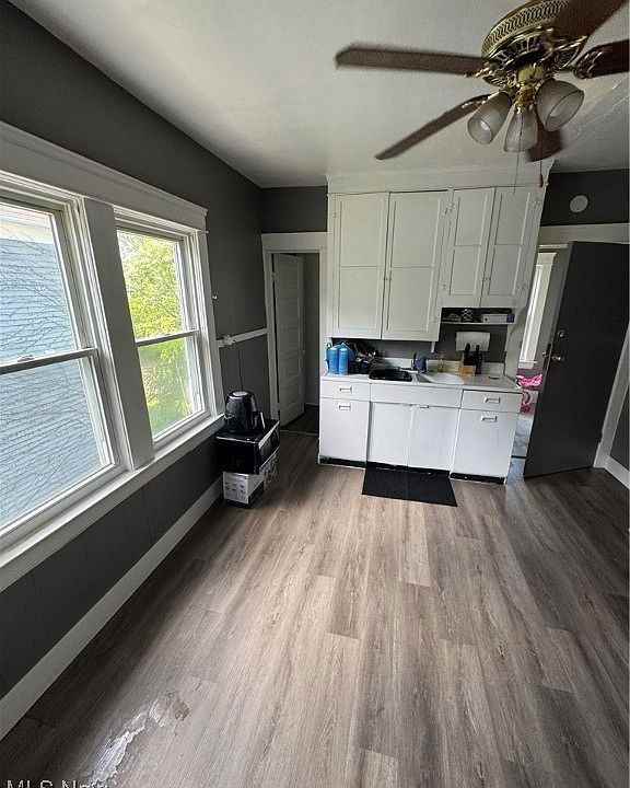 2814 E 118th St #2 - Photo 6 of 11