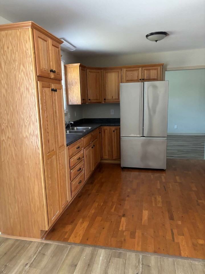 307 Buckingham Pl - Photo 3 of 7