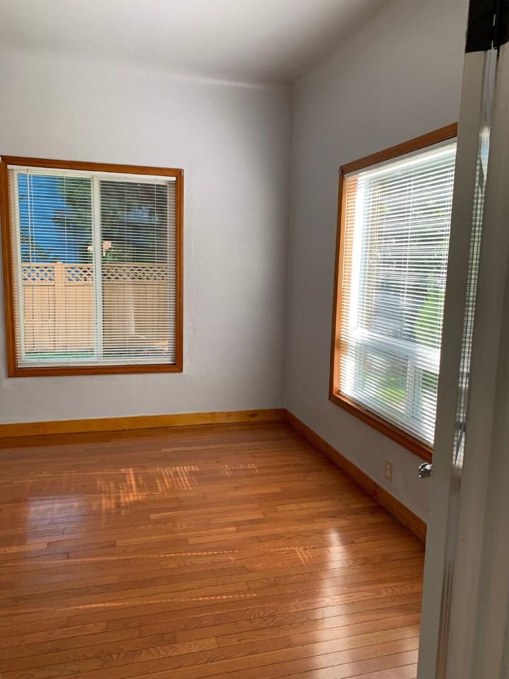 469 E 15th Ave - Photo 2 of 8