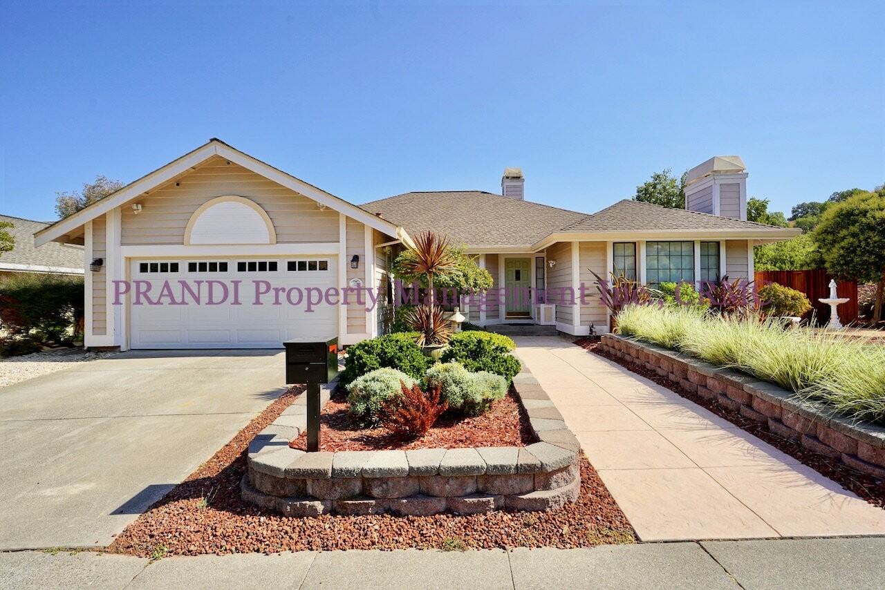 396 Sundance Way - Photo 2 of 31