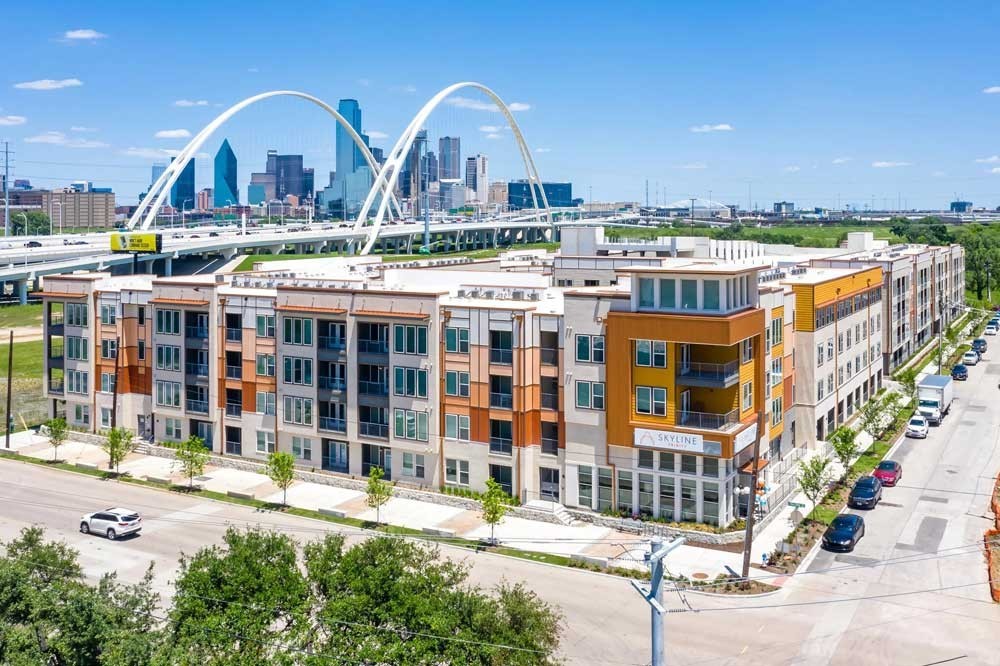 Skyline Trinity - Photo 2 of 50