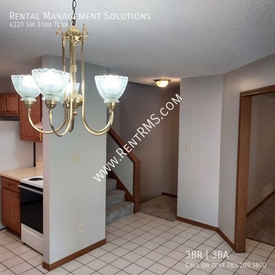 4220 Southwest 33rd Terrace - Photo 6 of 28