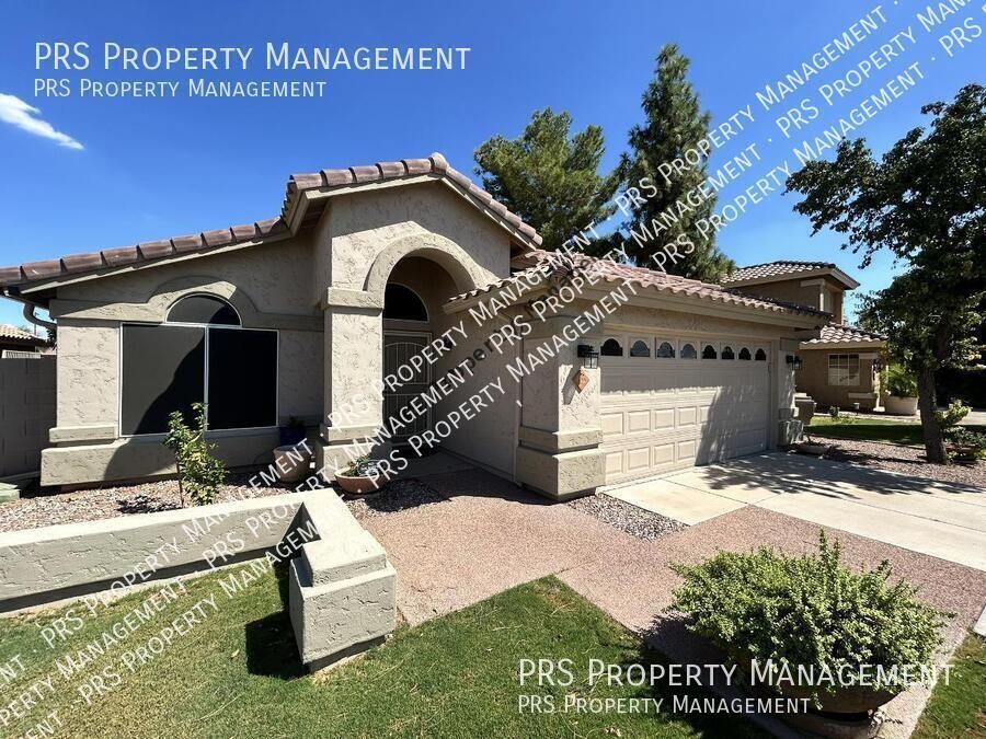 855 N Quail Ln - Photo 3 of 46