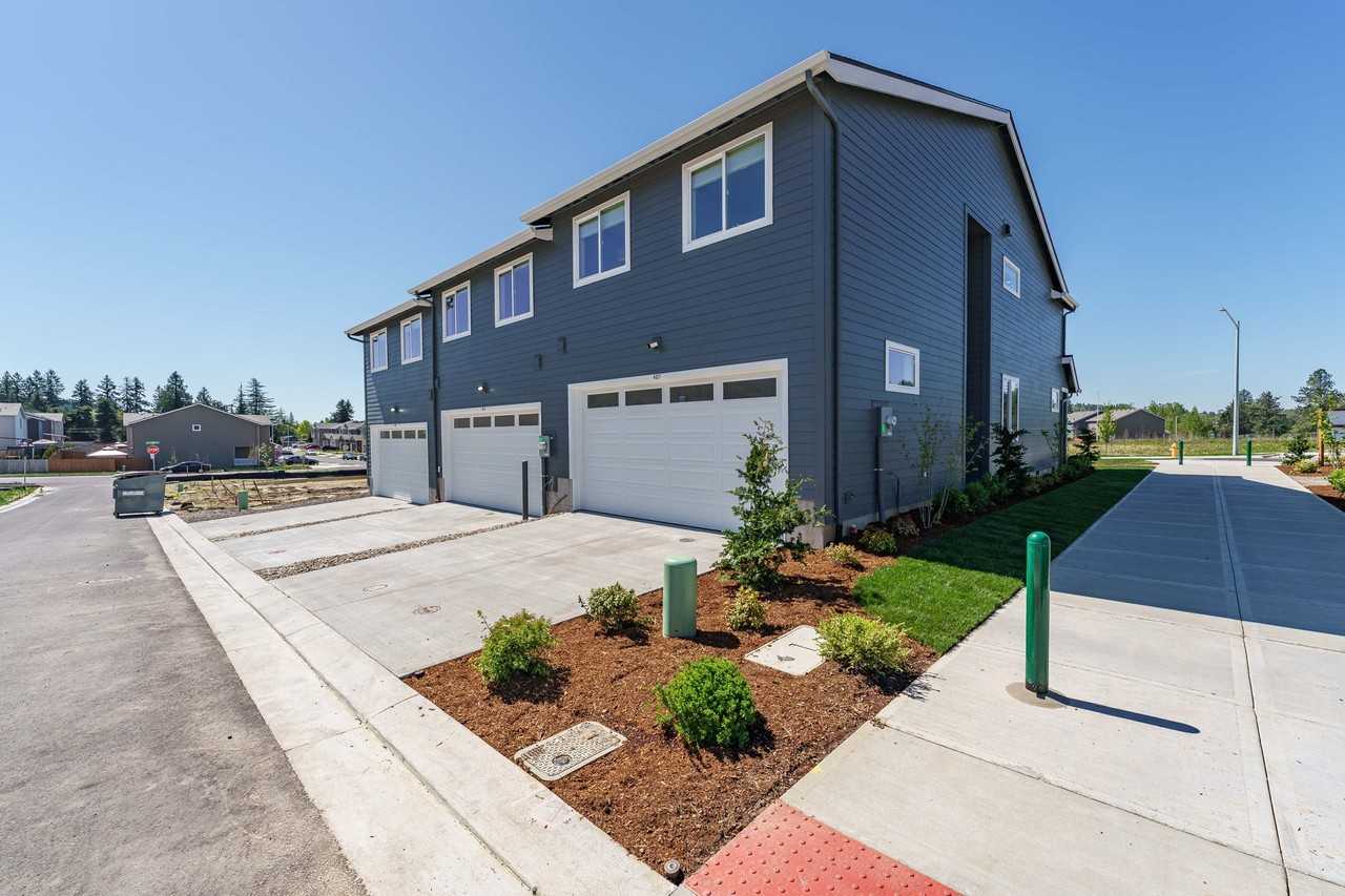 4019 Southwest Myrtle Avenue #NA - Photo 3 of 22